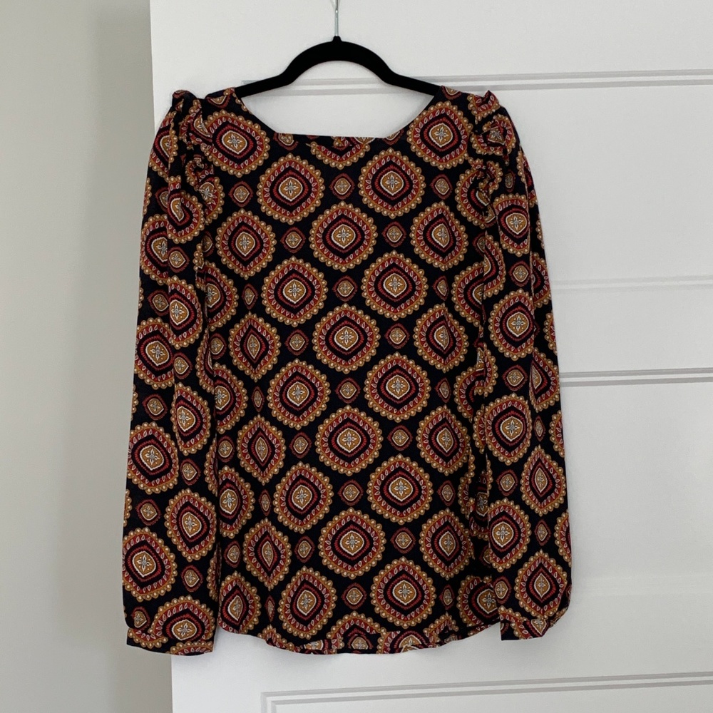 LOFT Medallion Ruffle Shoulder Top - Picture 7 of 8